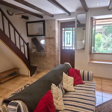 Holiday home Le Quereau